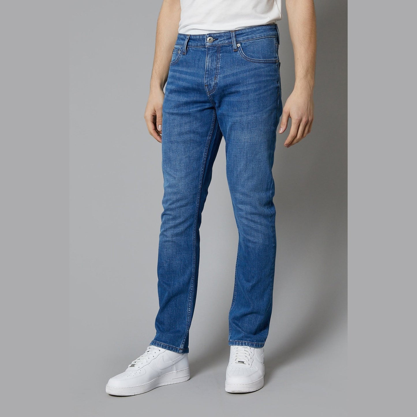 ALASKA STRAIGHT FIT JEANS - MID BLUE