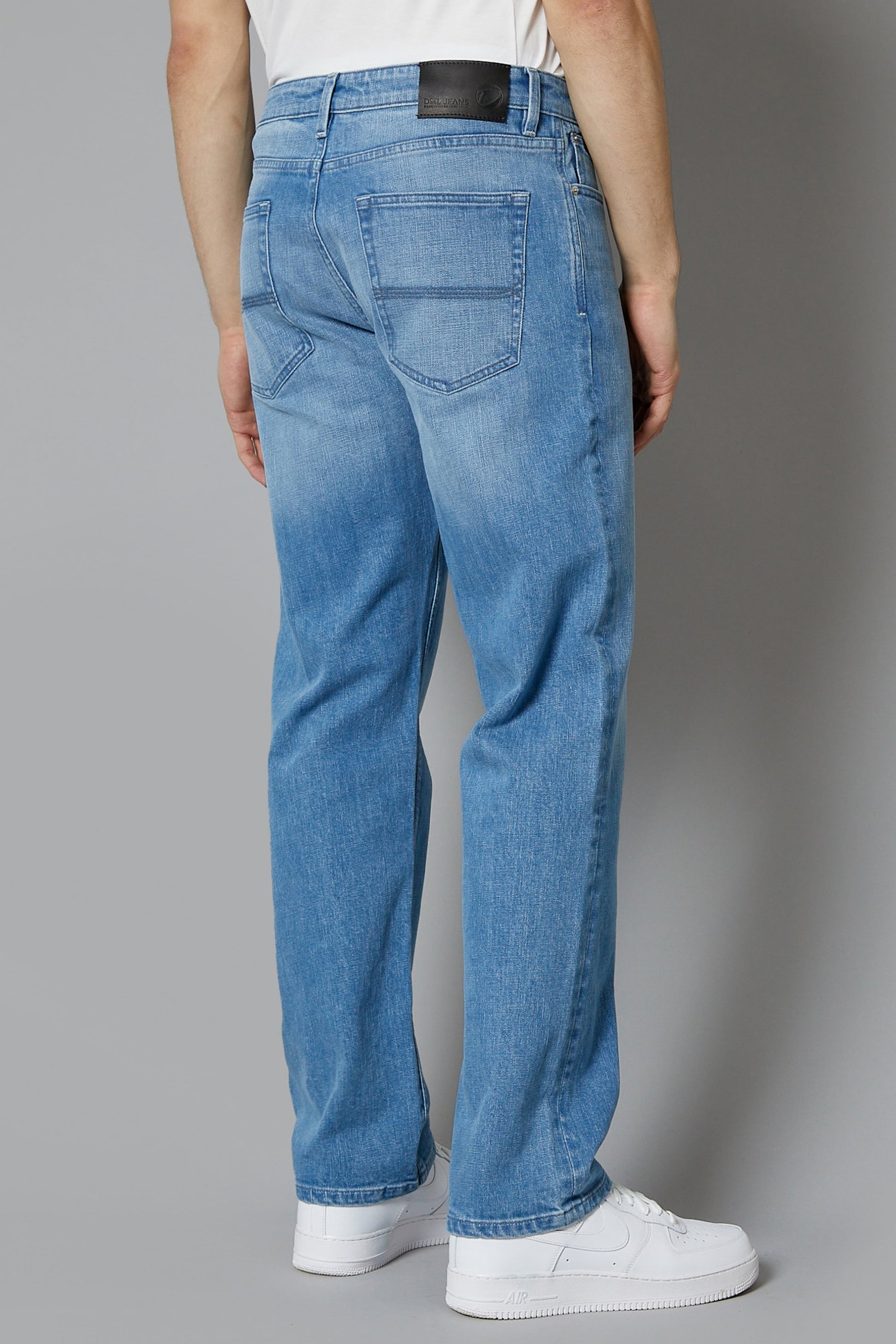 MONTANA Loose Fit Jeans In Mid Blue