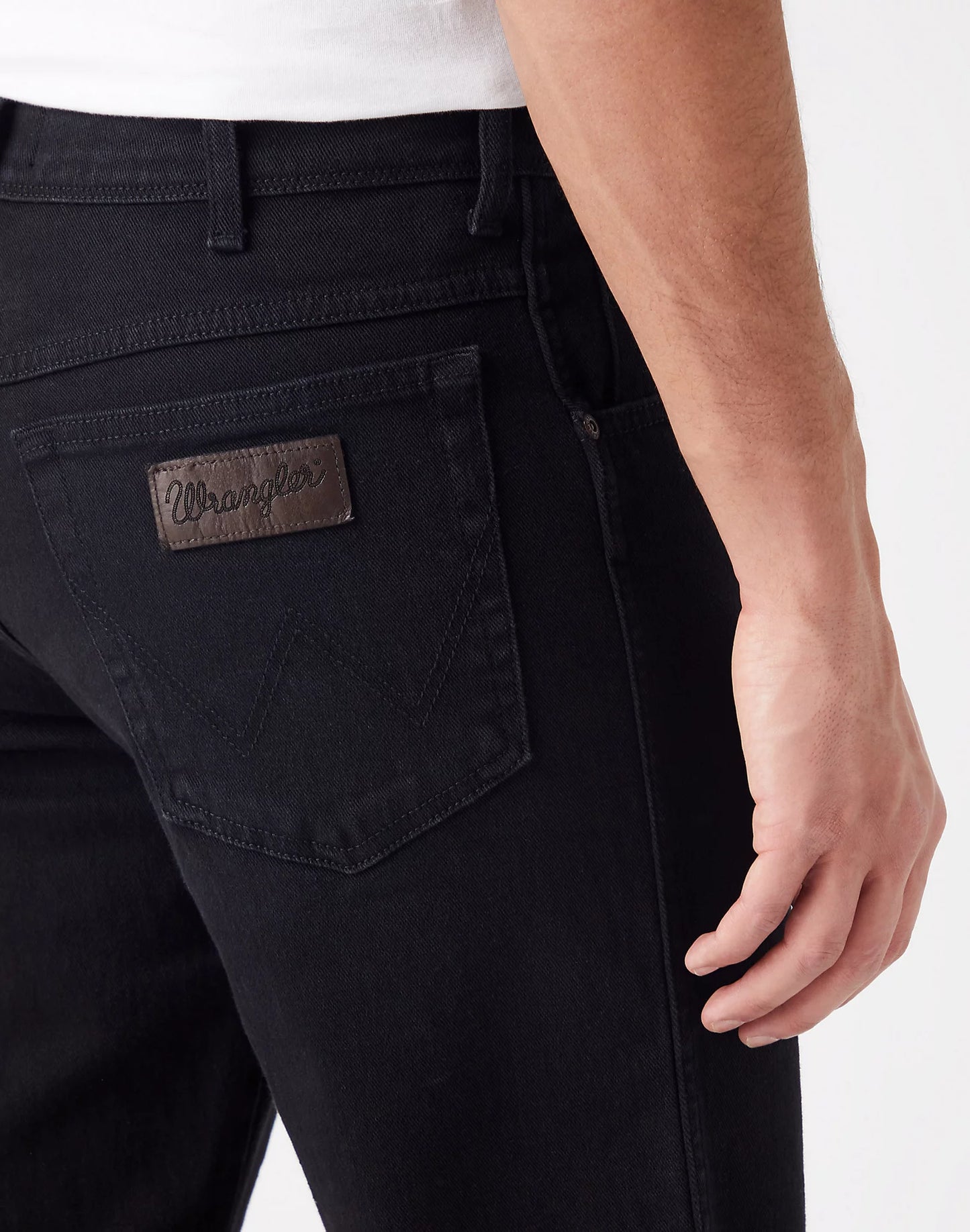 WRANGLER TEXAS LOW STRETCH IN BLACK OVERDYE